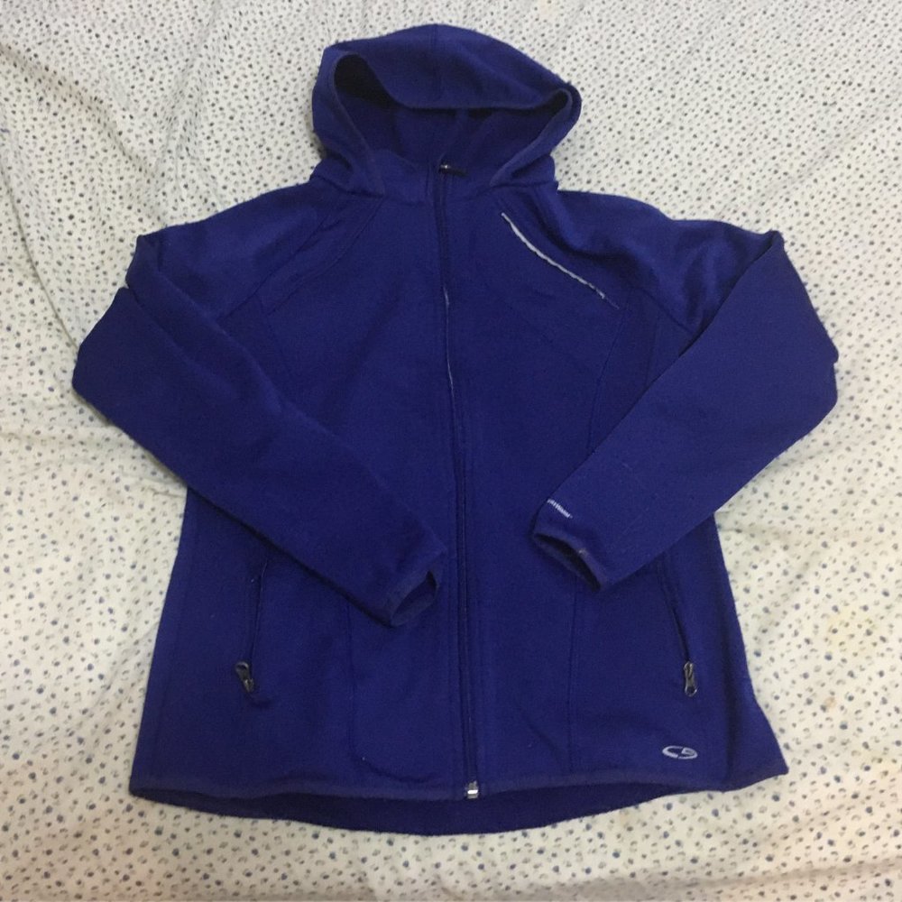 Blue running jacket with pockets